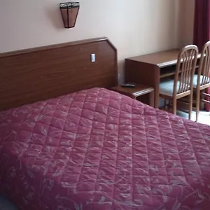 Le Mediterraneen Hotel